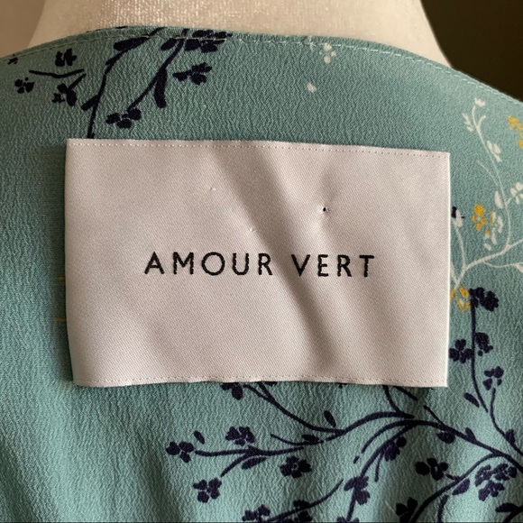 Amour Vert Varden Silk Wrap Dress - Picture 8 of 8